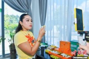 梦见坟地泰国主播品三亚榴莲：“尝到了家乡味”